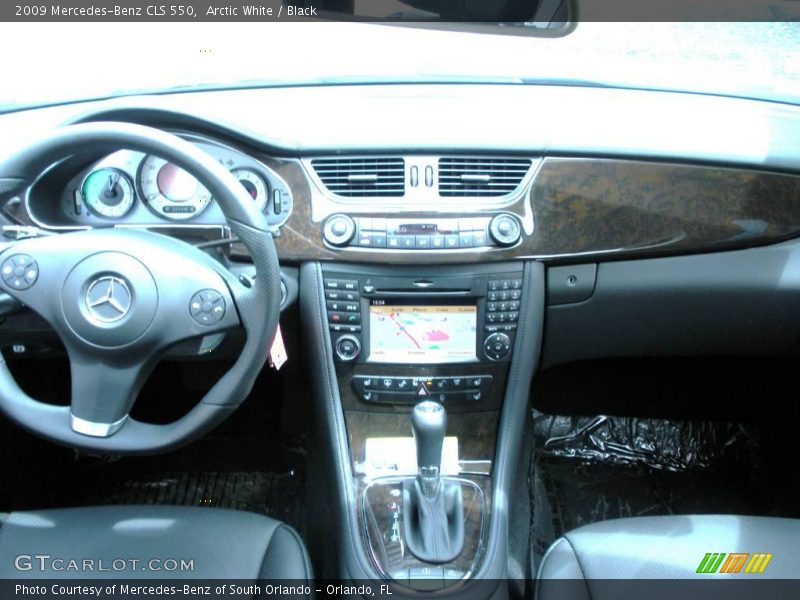 Arctic White / Black 2009 Mercedes-Benz CLS 550