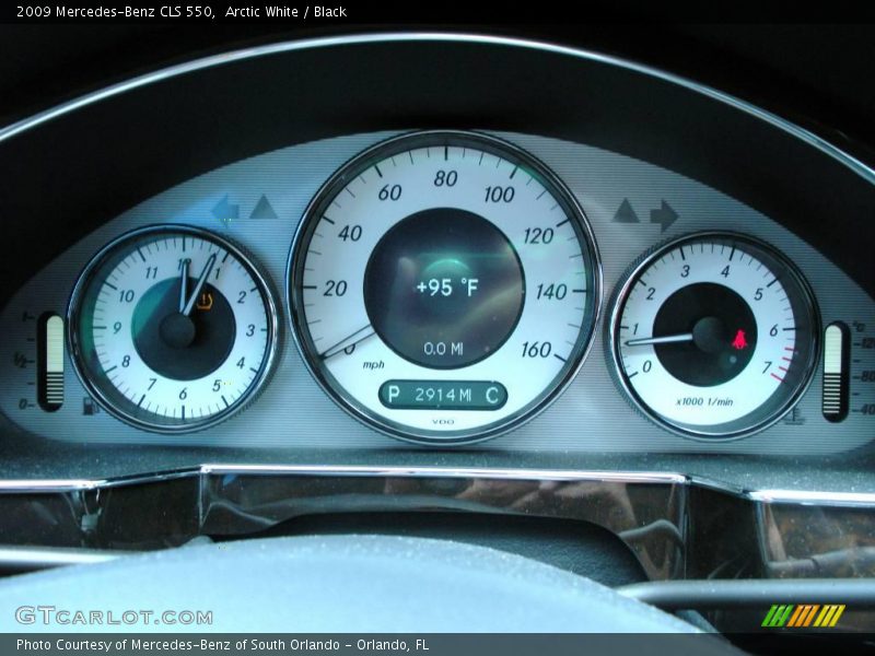 Arctic White / Black 2009 Mercedes-Benz CLS 550
