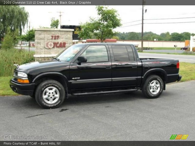 Black Onyx / Graphite 2003 Chevrolet S10 LS Crew Cab 4x4