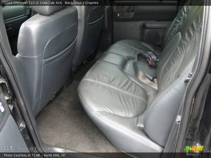 Black Onyx / Graphite 2003 Chevrolet S10 LS Crew Cab 4x4
