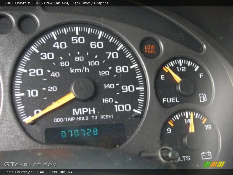 Black Onyx / Graphite 2003 Chevrolet S10 LS Crew Cab 4x4