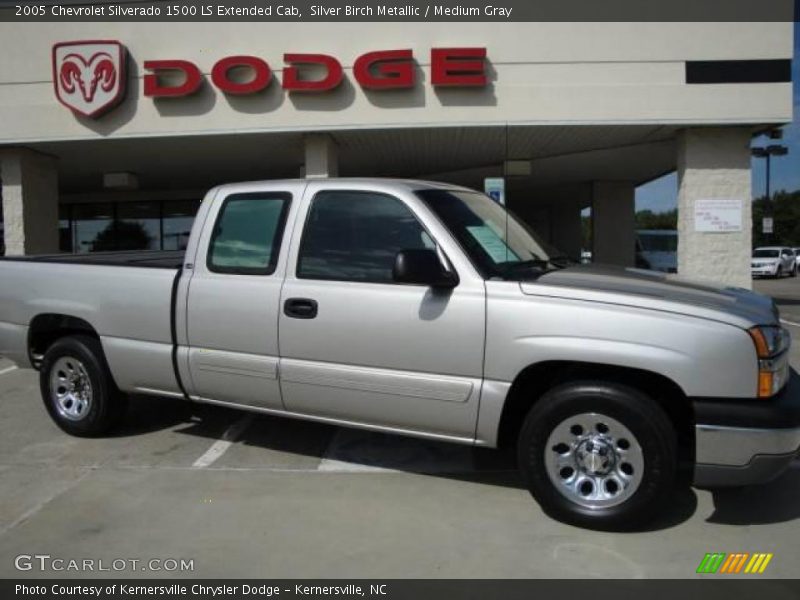 Silver Birch Metallic / Medium Gray 2005 Chevrolet Silverado 1500 LS Extended Cab