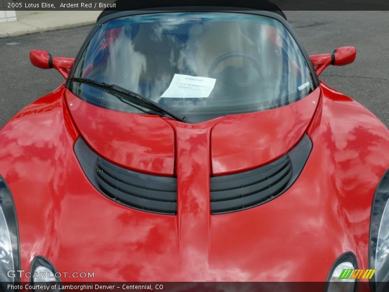 Ardent Red / Biscuit 2005 Lotus Elise