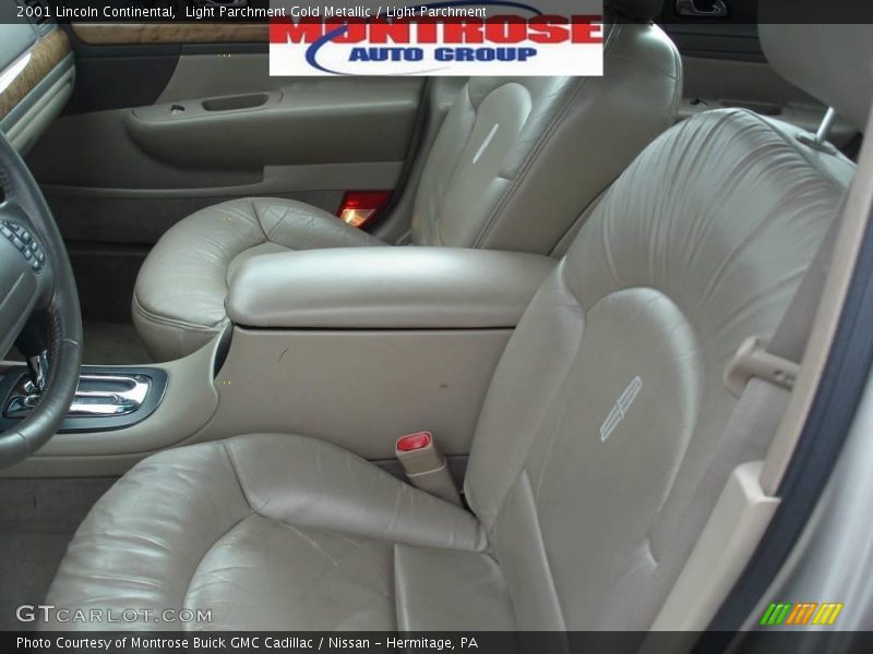 Light Parchment Gold Metallic / Light Parchment 2001 Lincoln Continental