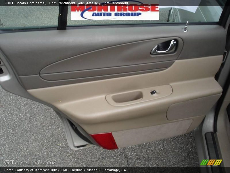 Light Parchment Gold Metallic / Light Parchment 2001 Lincoln Continental