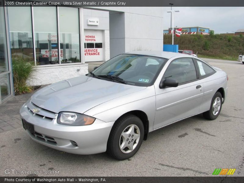 Ultra Silver Metallic / Graphite Gray 2005 Chevrolet Cavalier Coupe