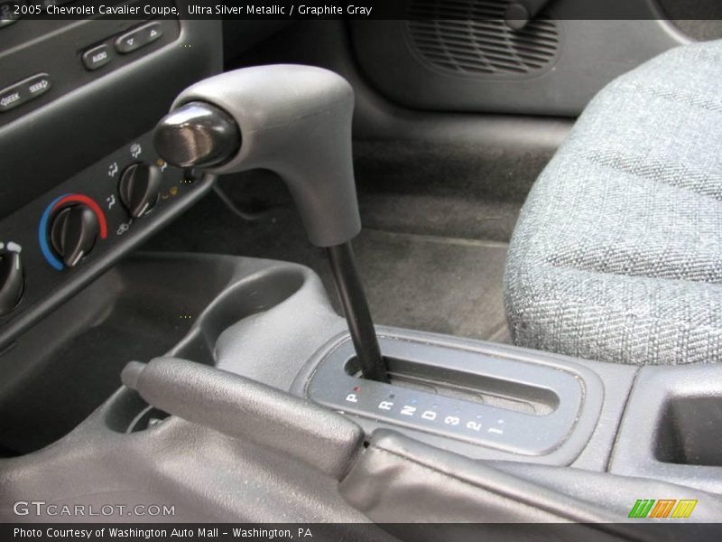 Ultra Silver Metallic / Graphite Gray 2005 Chevrolet Cavalier Coupe