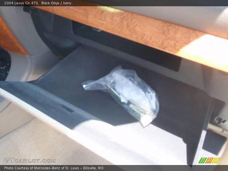 Black Onyx / Ivory 2004 Lexus GX 470
