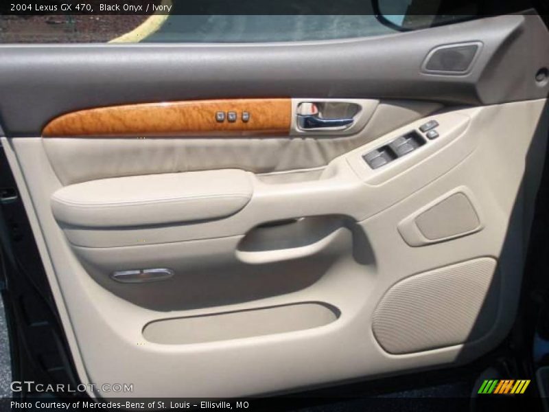 Black Onyx / Ivory 2004 Lexus GX 470