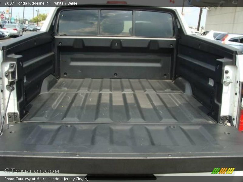 White / Beige 2007 Honda Ridgeline RT