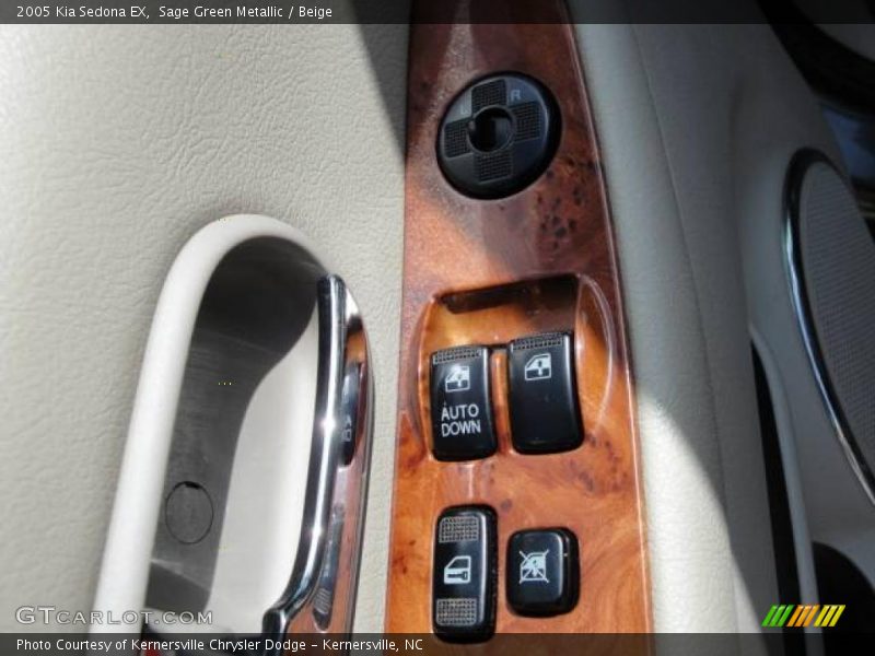 Sage Green Metallic / Beige 2005 Kia Sedona EX
