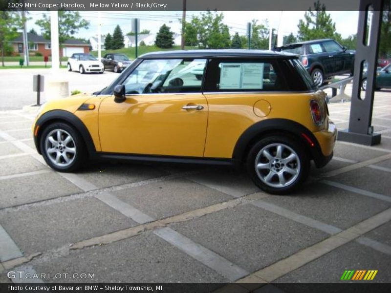 Mellow Yellow / Black/Grey 2009 Mini Cooper Hardtop