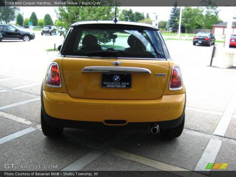 Mellow Yellow / Black/Grey 2009 Mini Cooper Hardtop