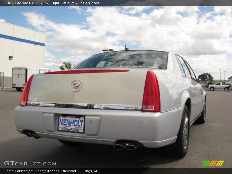 Light Platinum / Shale/Cocoa 2007 Cadillac DTS Luxury