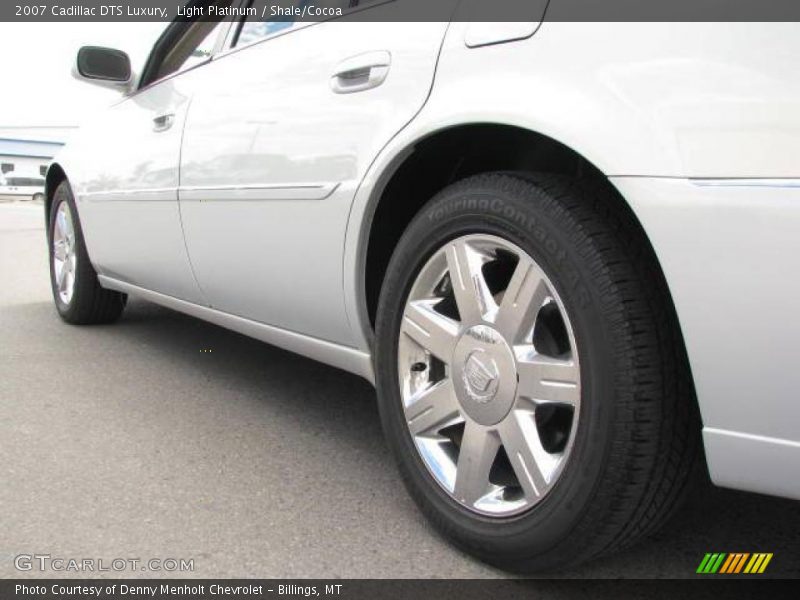 Light Platinum / Shale/Cocoa 2007 Cadillac DTS Luxury