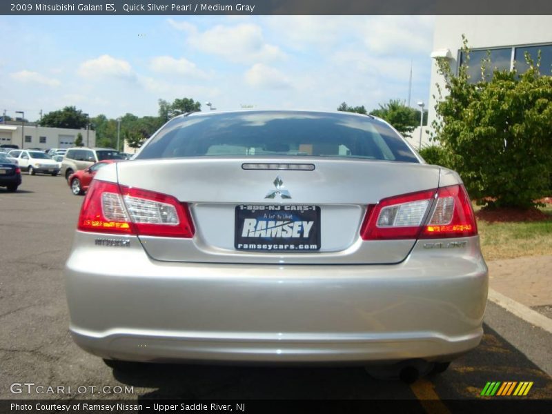 Quick Silver Pearl / Medium Gray 2009 Mitsubishi Galant ES