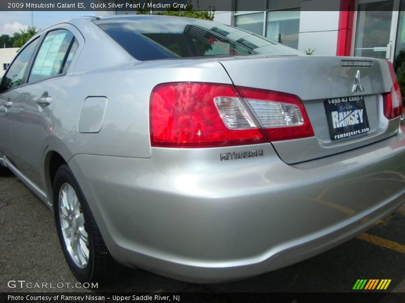 Quick Silver Pearl / Medium Gray 2009 Mitsubishi Galant ES