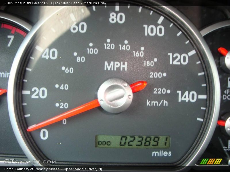 Quick Silver Pearl / Medium Gray 2009 Mitsubishi Galant ES