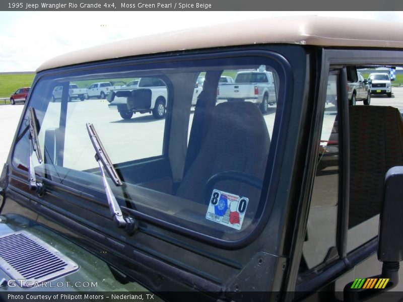 Moss Green Pearl / Spice Beige 1995 Jeep Wrangler Rio Grande 4x4