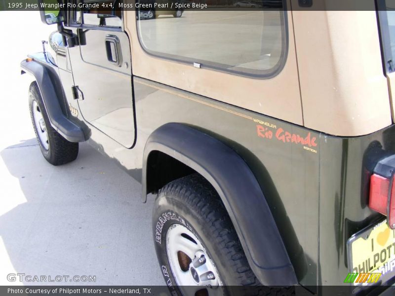 Moss Green Pearl / Spice Beige 1995 Jeep Wrangler Rio Grande 4x4