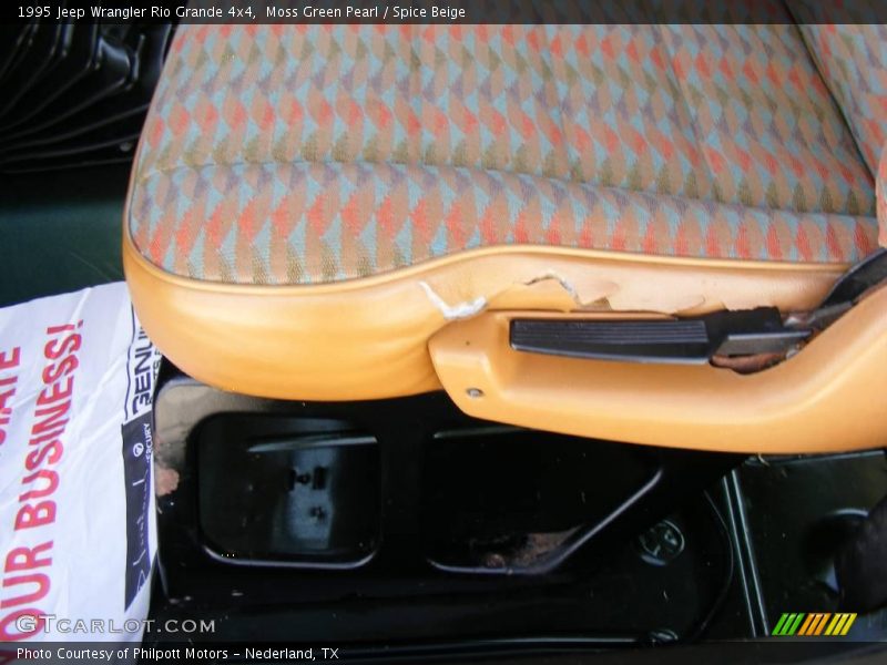 Moss Green Pearl / Spice Beige 1995 Jeep Wrangler Rio Grande 4x4