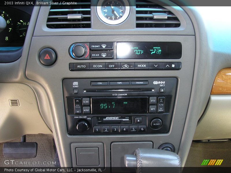 Brilliant Silver / Graphite 2003 Infiniti QX4