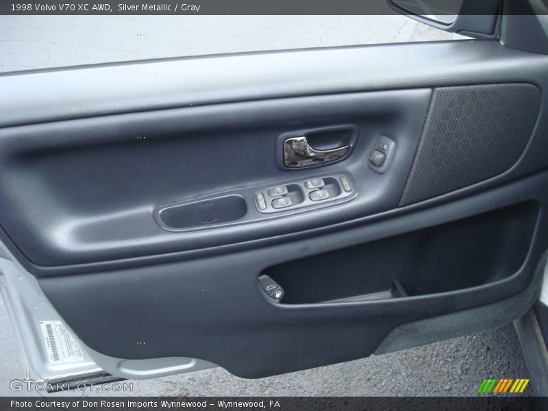 Silver Metallic / Gray 1998 Volvo V70 XC AWD