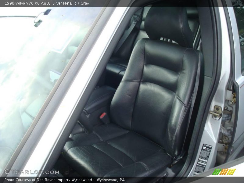 Silver Metallic / Gray 1998 Volvo V70 XC AWD