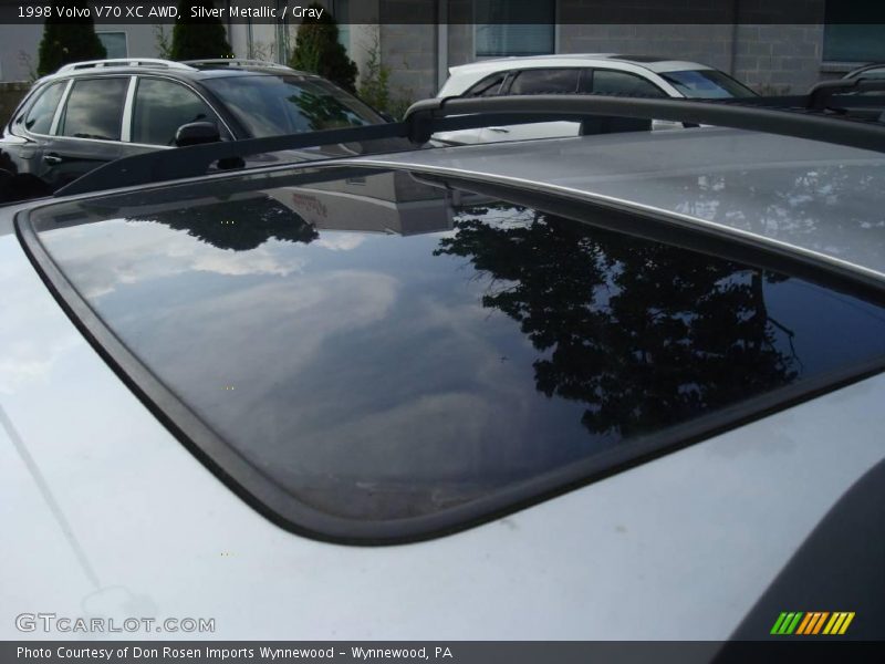 Silver Metallic / Gray 1998 Volvo V70 XC AWD