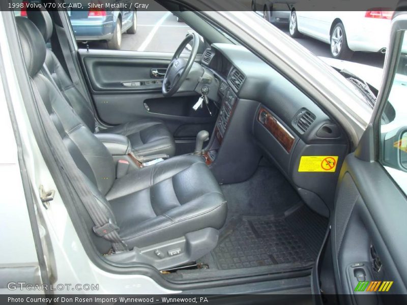 Silver Metallic / Gray 1998 Volvo V70 XC AWD