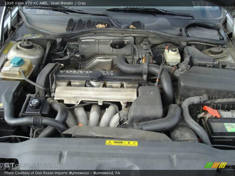 Silver Metallic / Gray 1998 Volvo V70 XC AWD