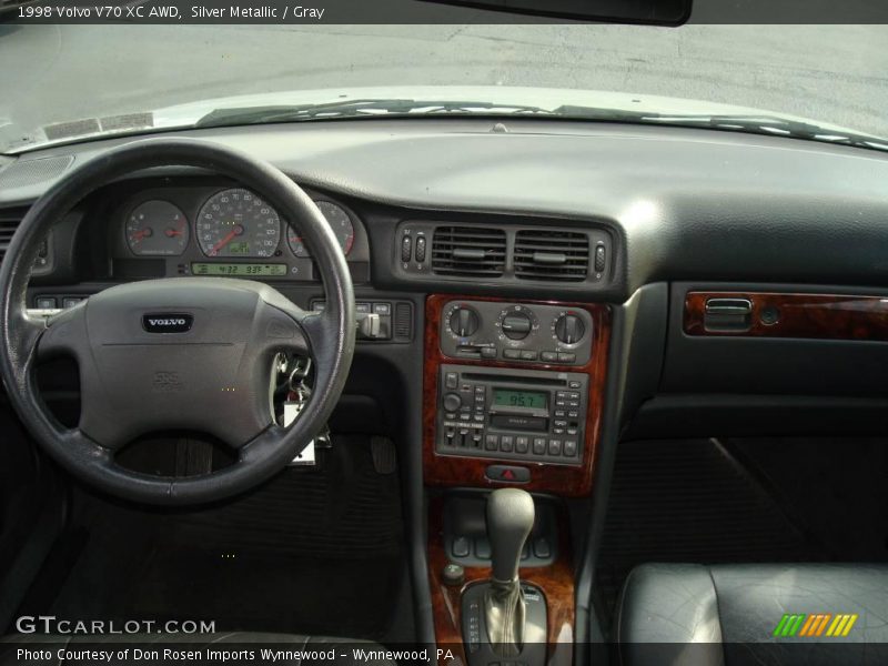 Silver Metallic / Gray 1998 Volvo V70 XC AWD