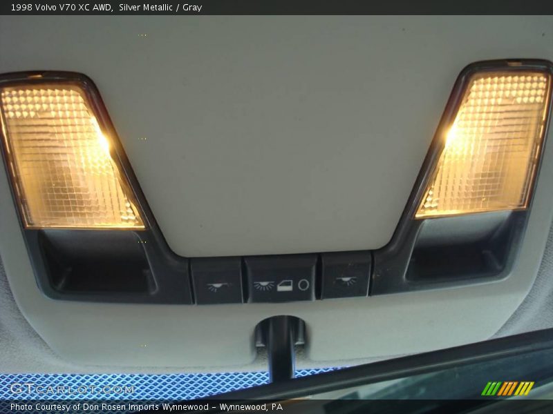 Silver Metallic / Gray 1998 Volvo V70 XC AWD