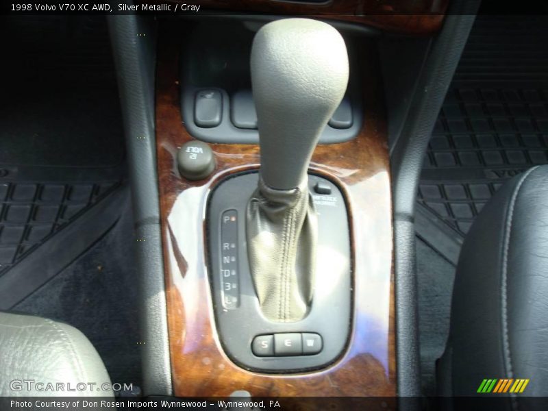 Silver Metallic / Gray 1998 Volvo V70 XC AWD