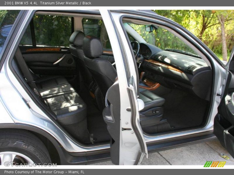Titanium Silver Metallic / Black 2001 BMW X5 4.4i