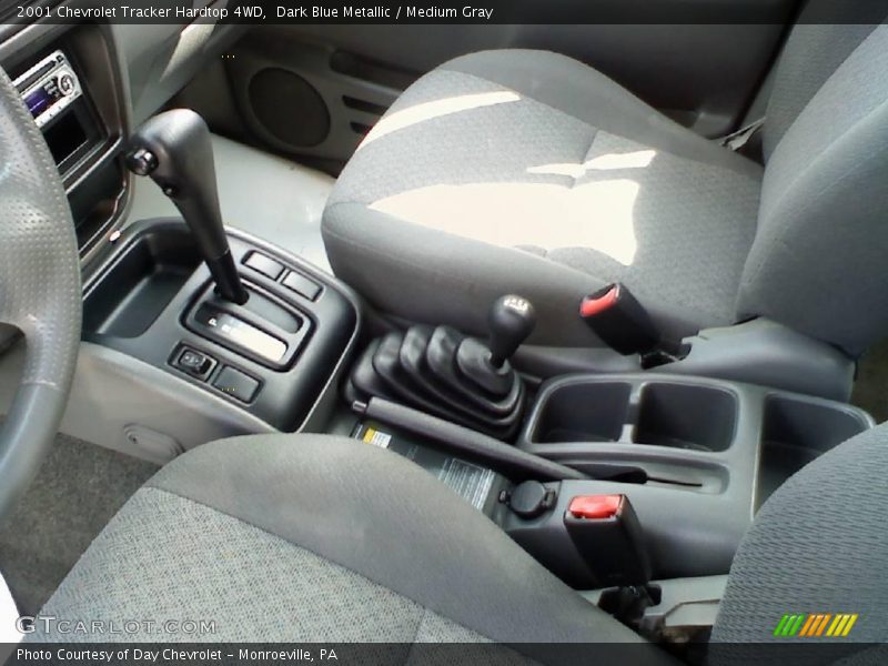 Dark Blue Metallic / Medium Gray 2001 Chevrolet Tracker Hardtop 4WD