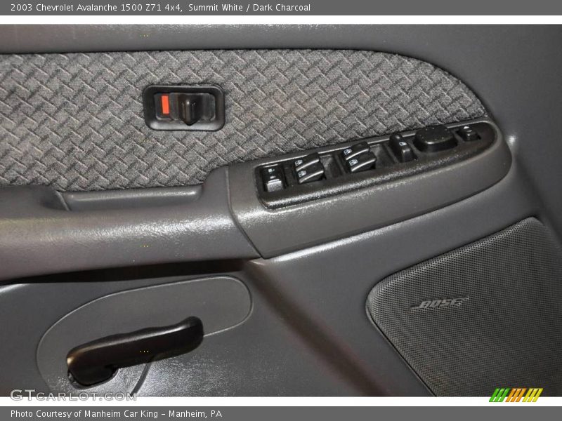 Summit White / Dark Charcoal 2003 Chevrolet Avalanche 1500 Z71 4x4