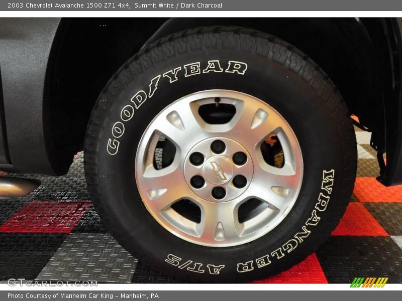 Summit White / Dark Charcoal 2003 Chevrolet Avalanche 1500 Z71 4x4