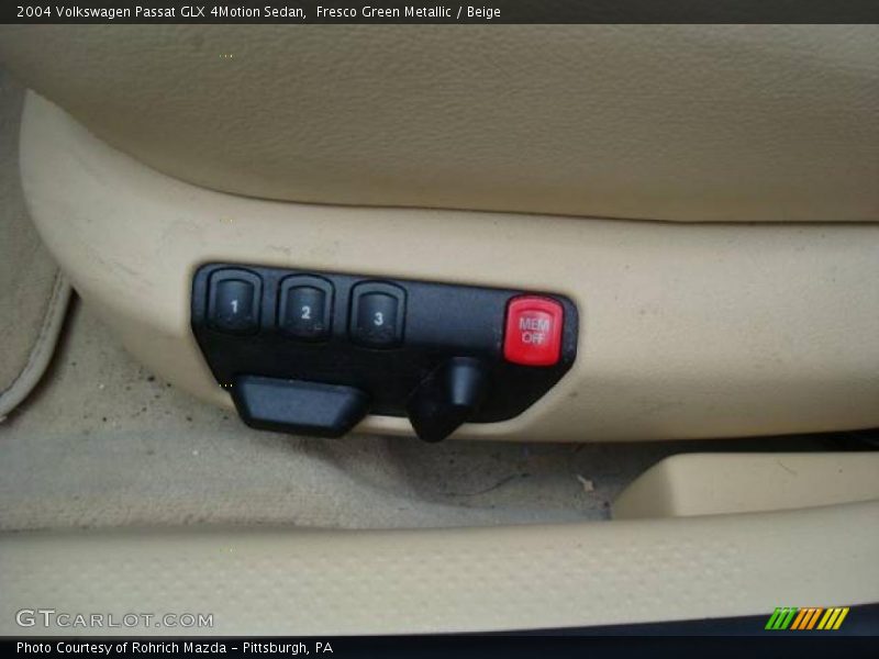 Fresco Green Metallic / Beige 2004 Volkswagen Passat GLX 4Motion Sedan