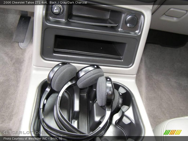 Black / Gray/Dark Charcoal 2006 Chevrolet Tahoe Z71 4x4