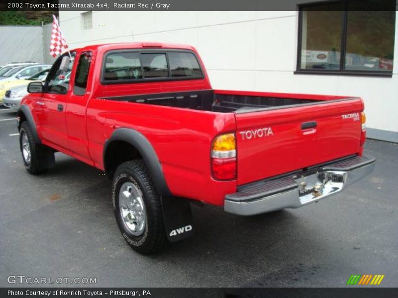 Radiant Red / Gray 2002 Toyota Tacoma Xtracab 4x4