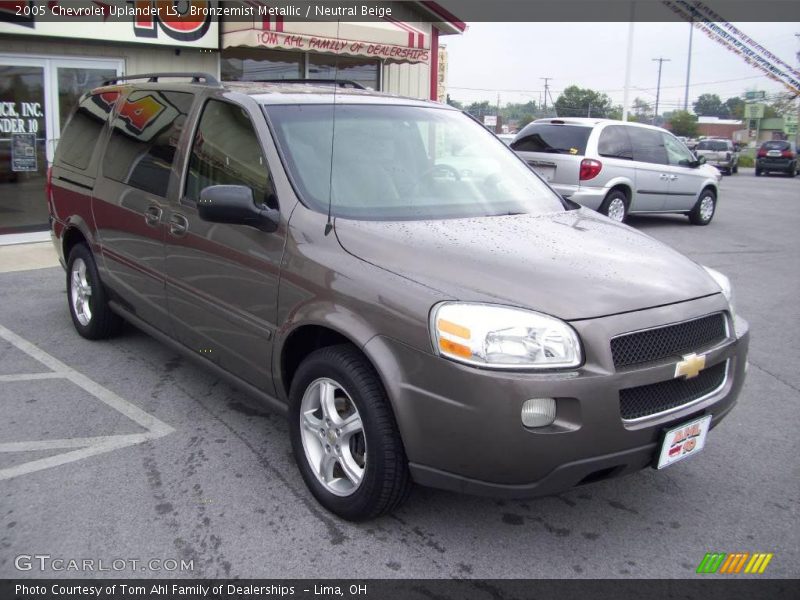 Bronzemist Metallic / Neutral Beige 2005 Chevrolet Uplander LS