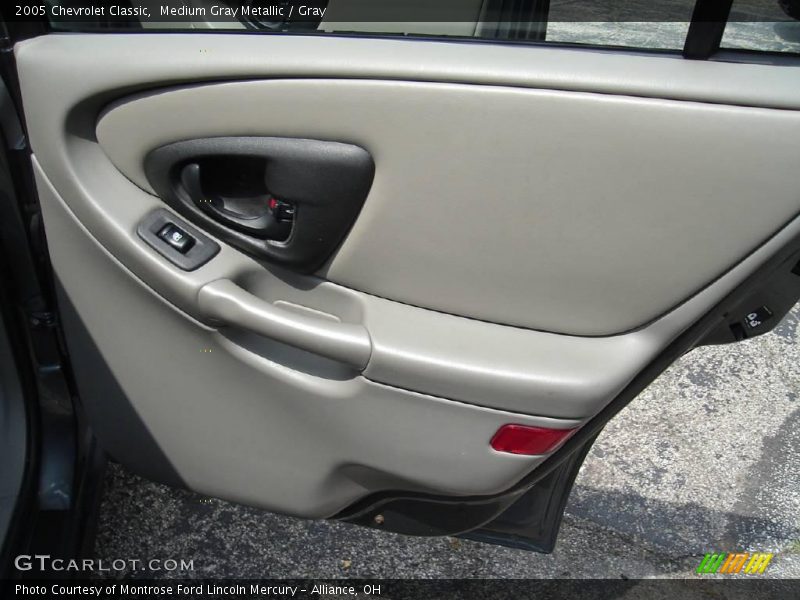 Medium Gray Metallic / Gray 2005 Chevrolet Classic