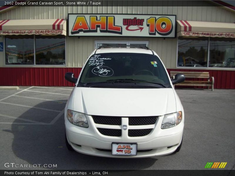 Stone White / Taupe 2002 Dodge Grand Caravan Sport