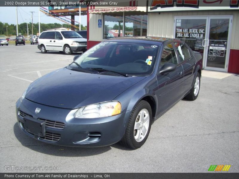 Steel Blue Pearl / Dark Slate Gray 2002 Dodge Stratus SE Sedan