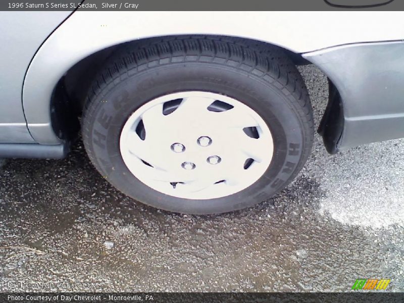 Silver / Gray 1996 Saturn S Series SL Sedan