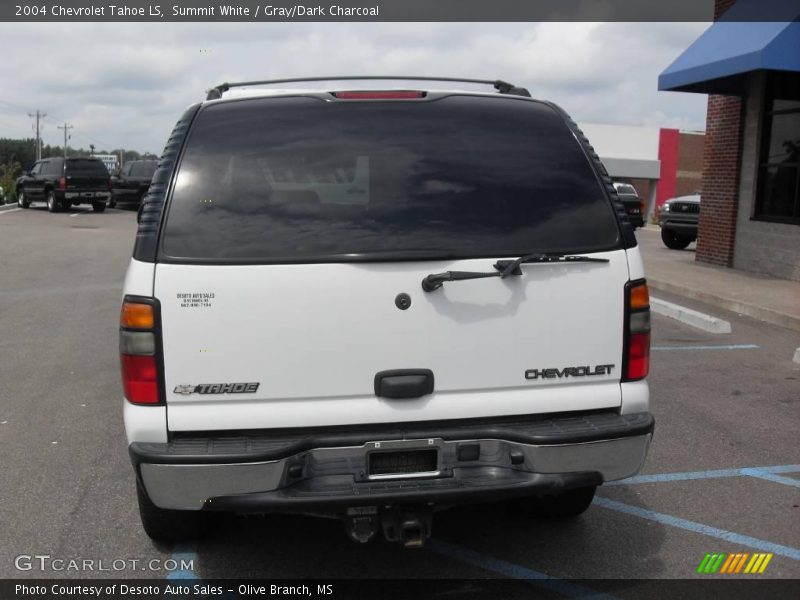 Summit White / Gray/Dark Charcoal 2004 Chevrolet Tahoe LS