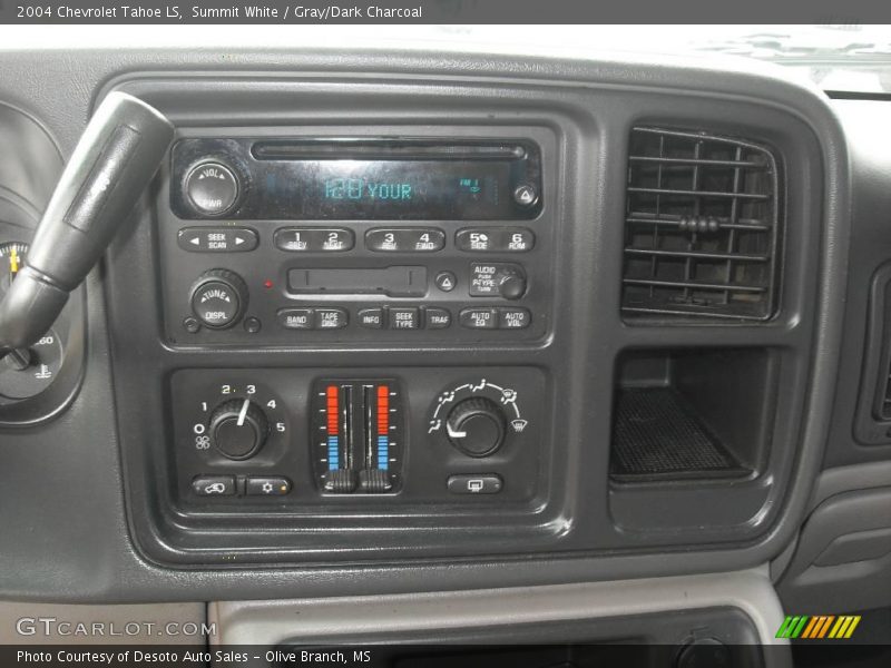 Summit White / Gray/Dark Charcoal 2004 Chevrolet Tahoe LS