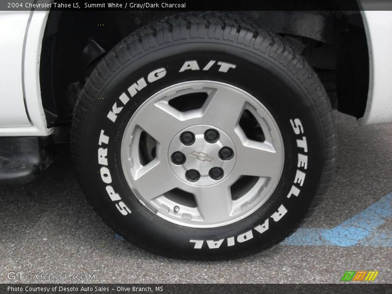 Summit White / Gray/Dark Charcoal 2004 Chevrolet Tahoe LS