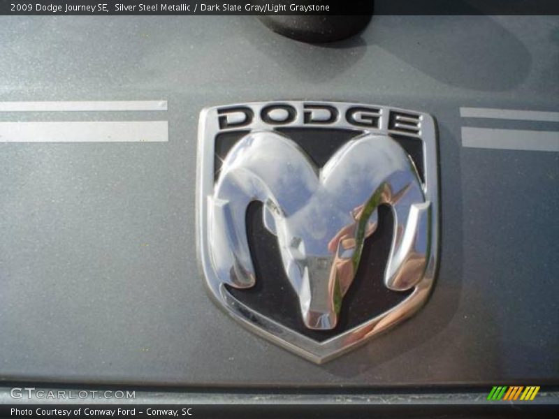 Silver Steel Metallic / Dark Slate Gray/Light Graystone 2009 Dodge Journey SE